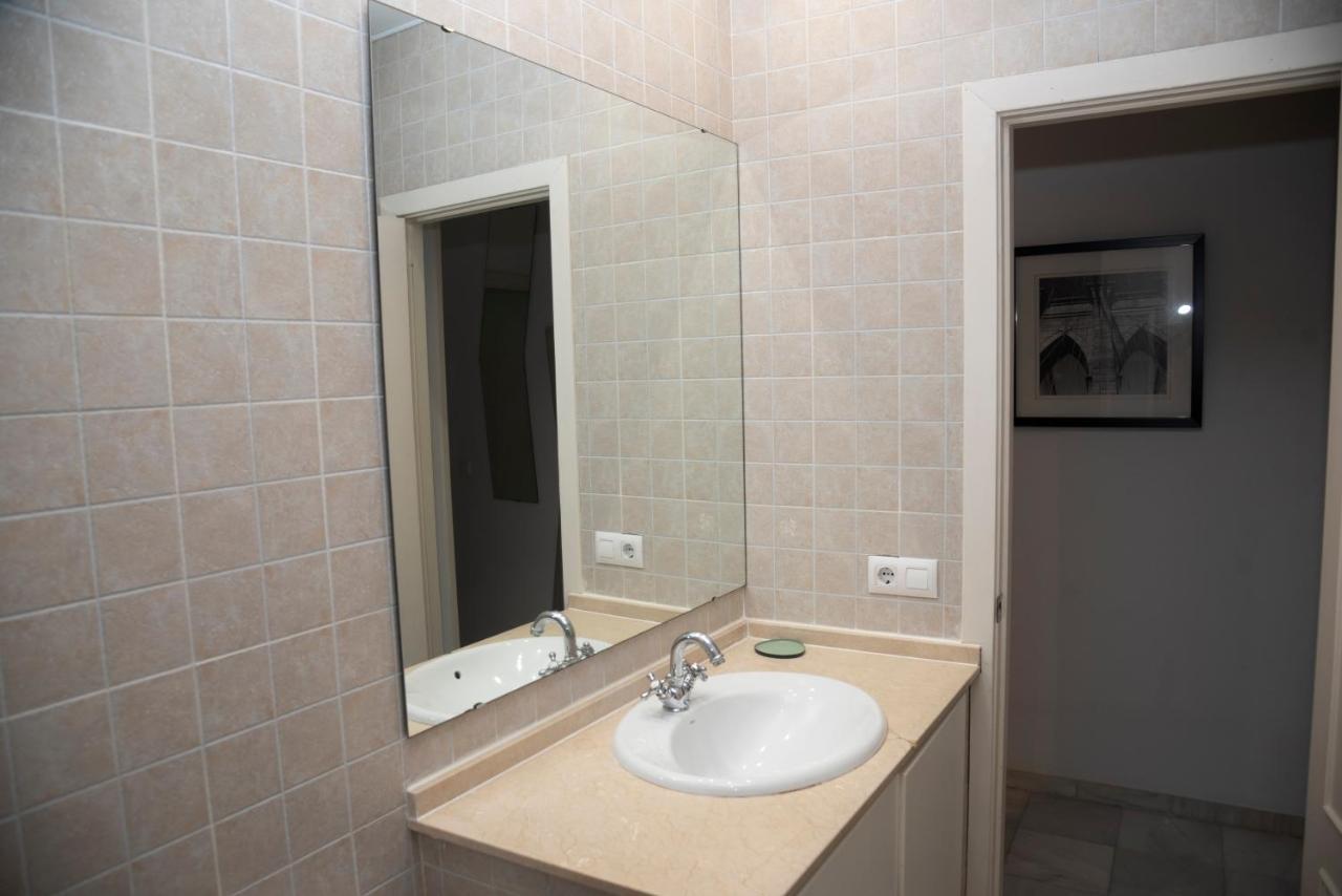 180 Home Ideal Apartamento Con Patio San Bernardo 2 Севилья Экстерьер фото